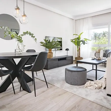 Pr - Stunning Flat Front Line Puerto Banus Apartment *