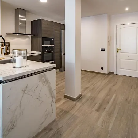Apartment Pr - Stunning Flat Front Line Puerto Banus *