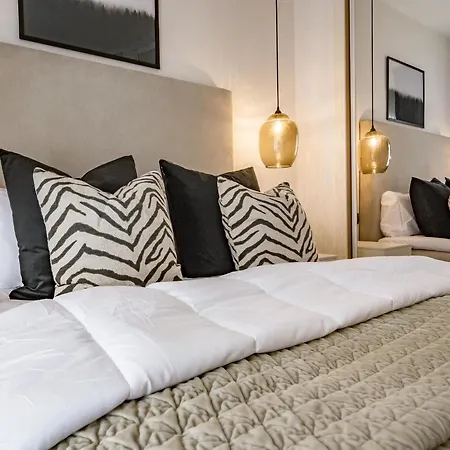 Apartment Pr - Stunning Flat Front Line Puerto Banus