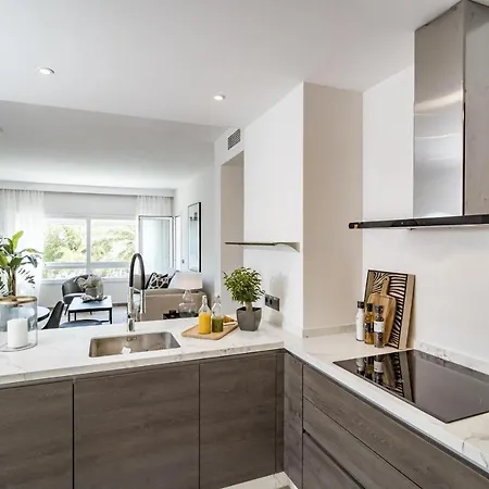 Apartment Pr - Stunning Flat Front Line Puerto Banus Marbella